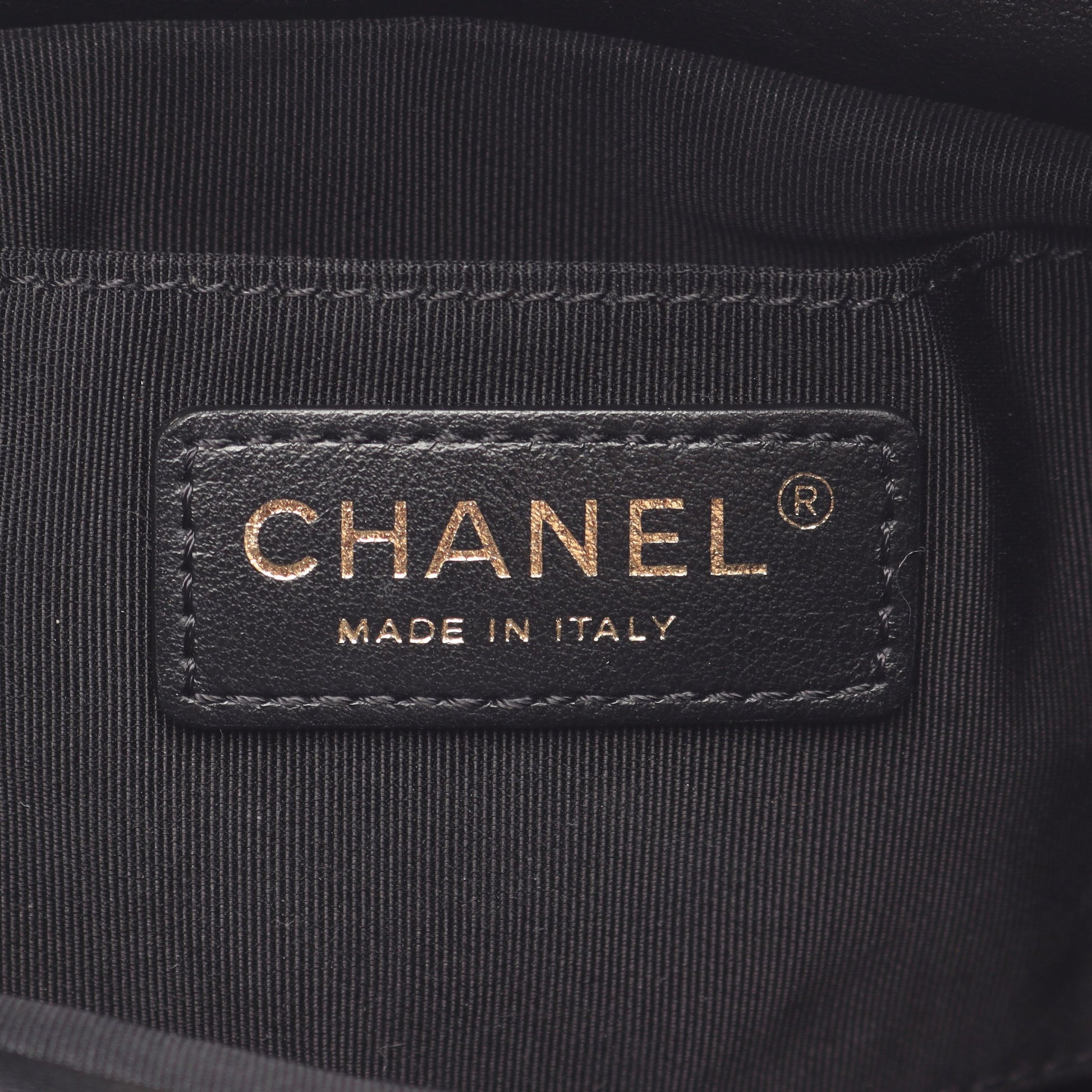マトラッセ ミニバケット チェーンショルダーバッグ レザー ブラック ゴールド金具 シャネル バッグ CHANEL