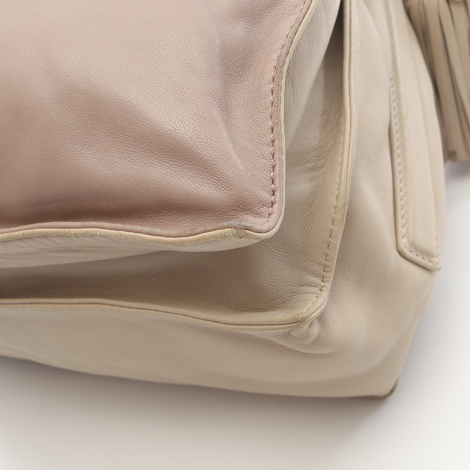 フラメンコ ショルダーバッグ レザー ベージュ ピンクベージュ ロエベ  