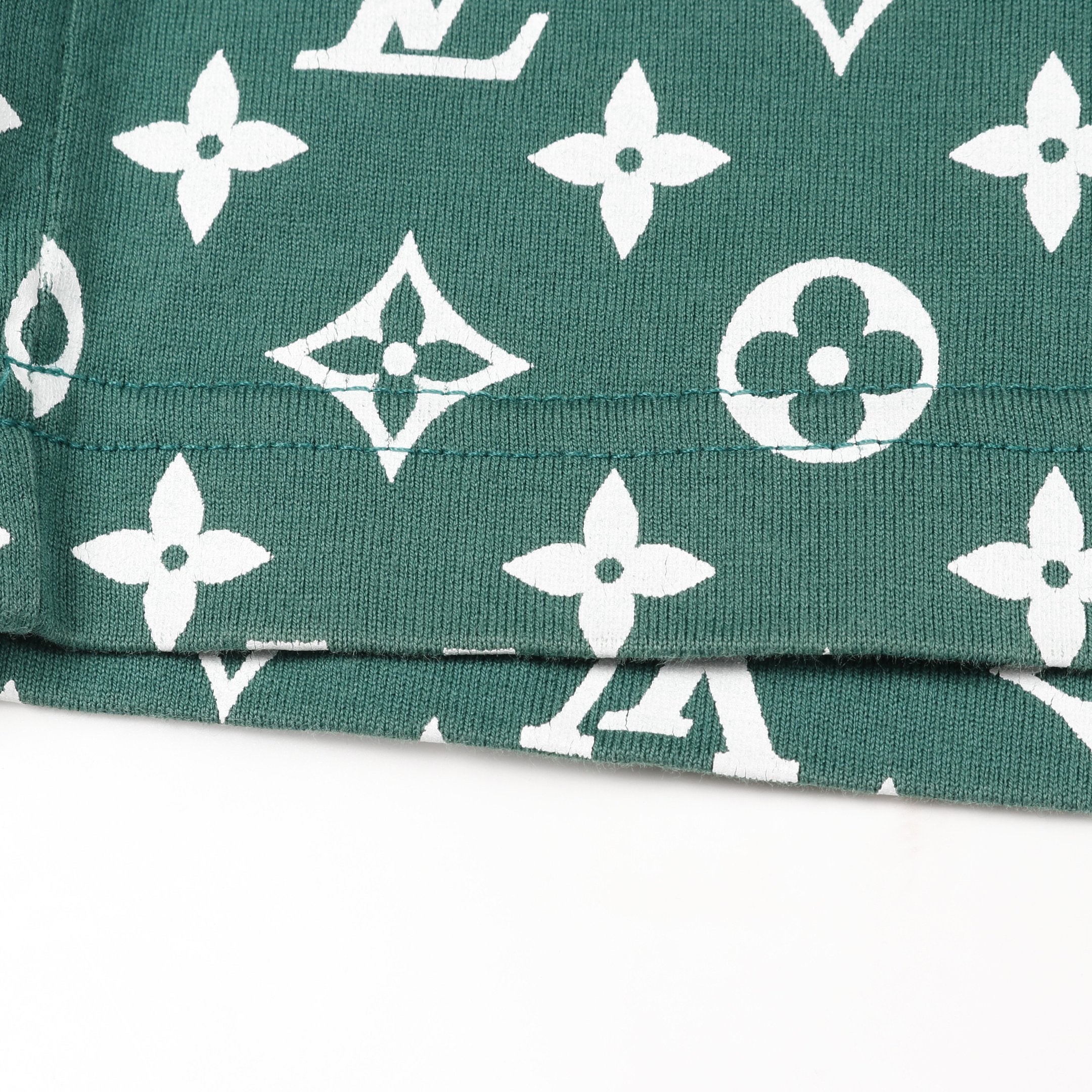 ルイヴィトン　グラフィティ　Tシャツ　グリーン LOUIS VUITTON（Tシャツ/カットソー(半袖/袖なし) ・ グリーン