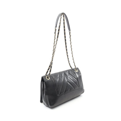 Vステッチ チェーンショルダーバッグ ラムスキン ブラック ゴールド金具 シャネル バッグ CHANEL