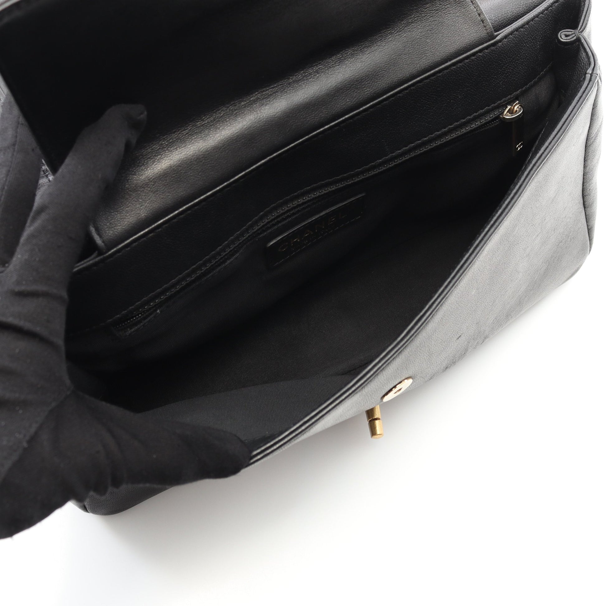 Vステッチ チェーンショルダーバッグ ラムスキン ブラック ゴールド金具 シャネル バッグ CHANEL