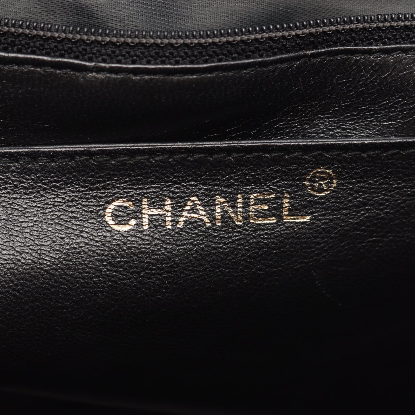マトラッセ ハンドバッグ キャビアスキン ブラック ゴールド金具 シャネル バッグ CHANEL