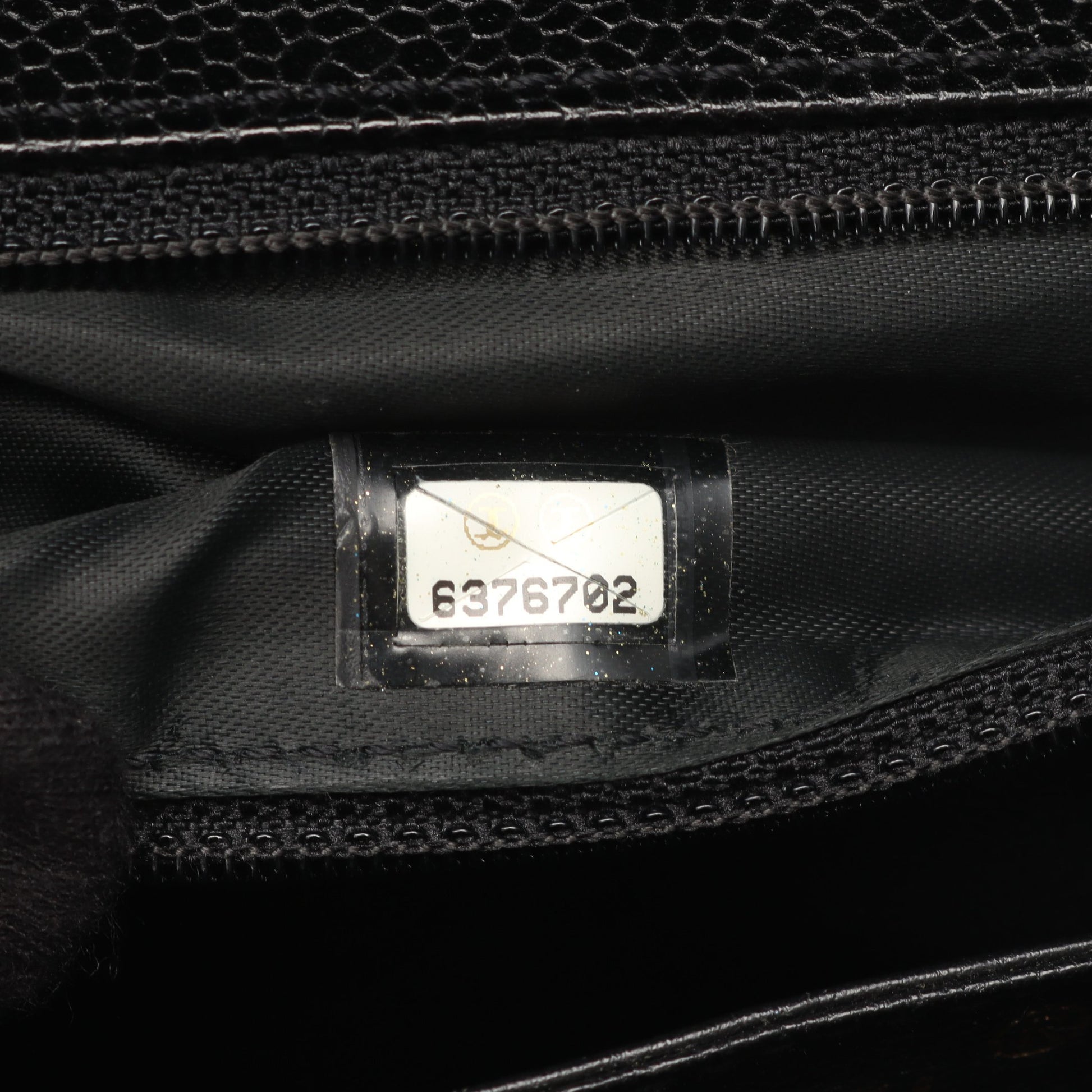 マトラッセ ハンドバッグ キャビアスキン ブラック ゴールド金具 シャネル バッグ CHANEL