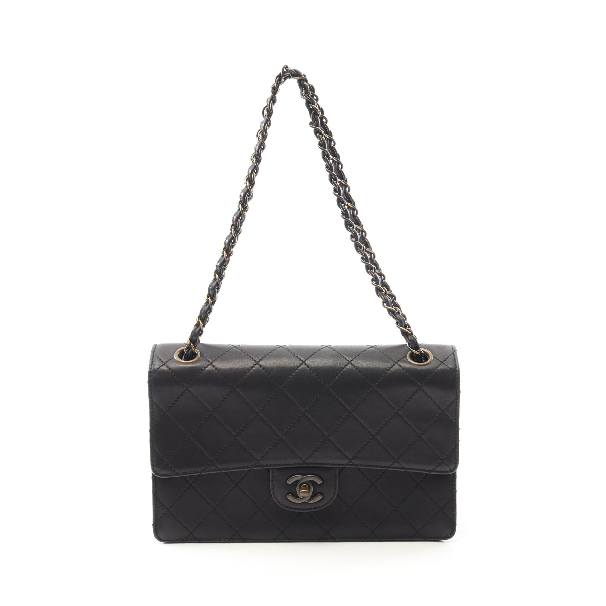 マトラッセ Wチェーンショルダーバッグ ラムスキン ブラック ゴールド金具 シャネル バッグ CHANEL