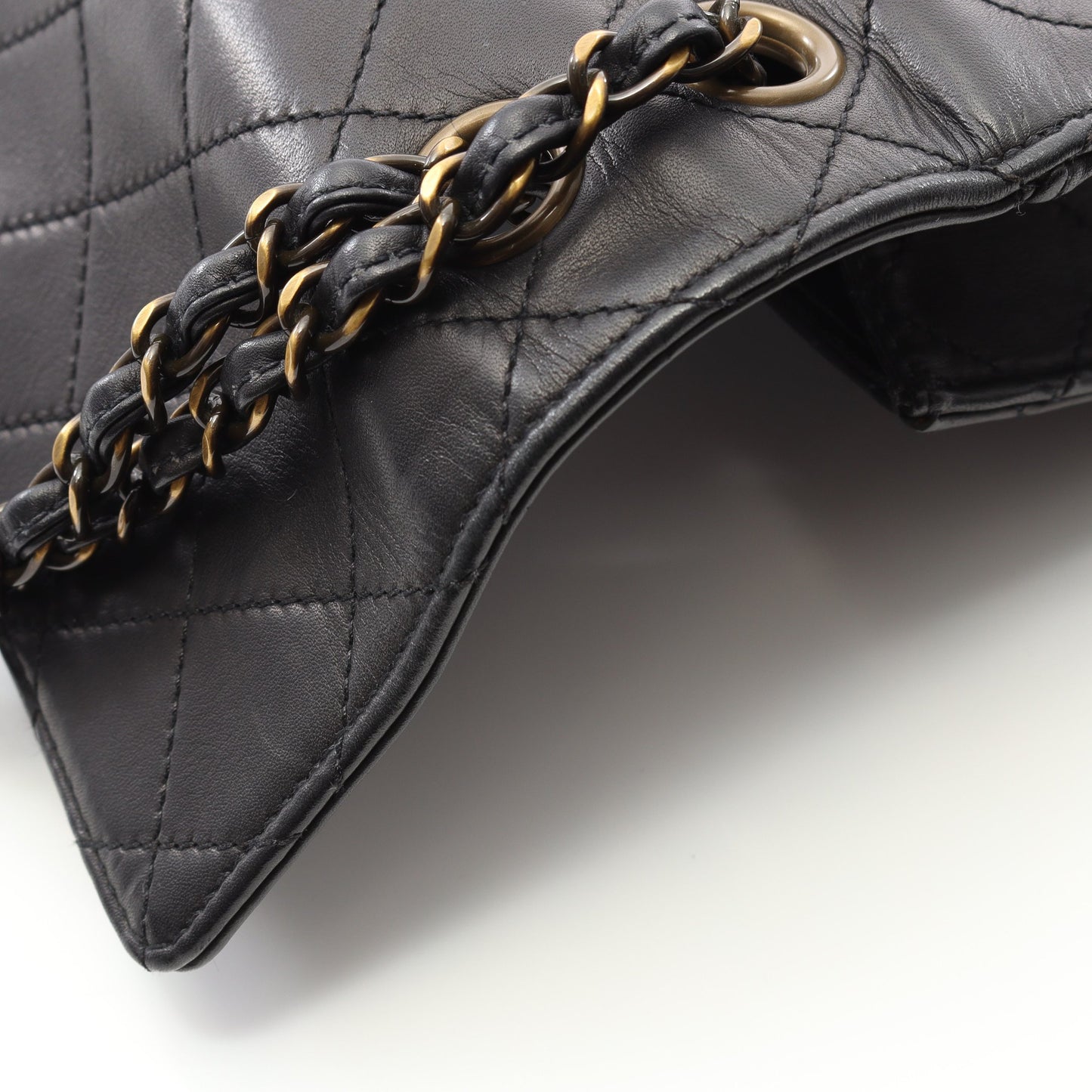 マトラッセ Wチェーンショルダーバッグ ラムスキン ブラック ゴールド金具 シャネル バッグ CHANEL