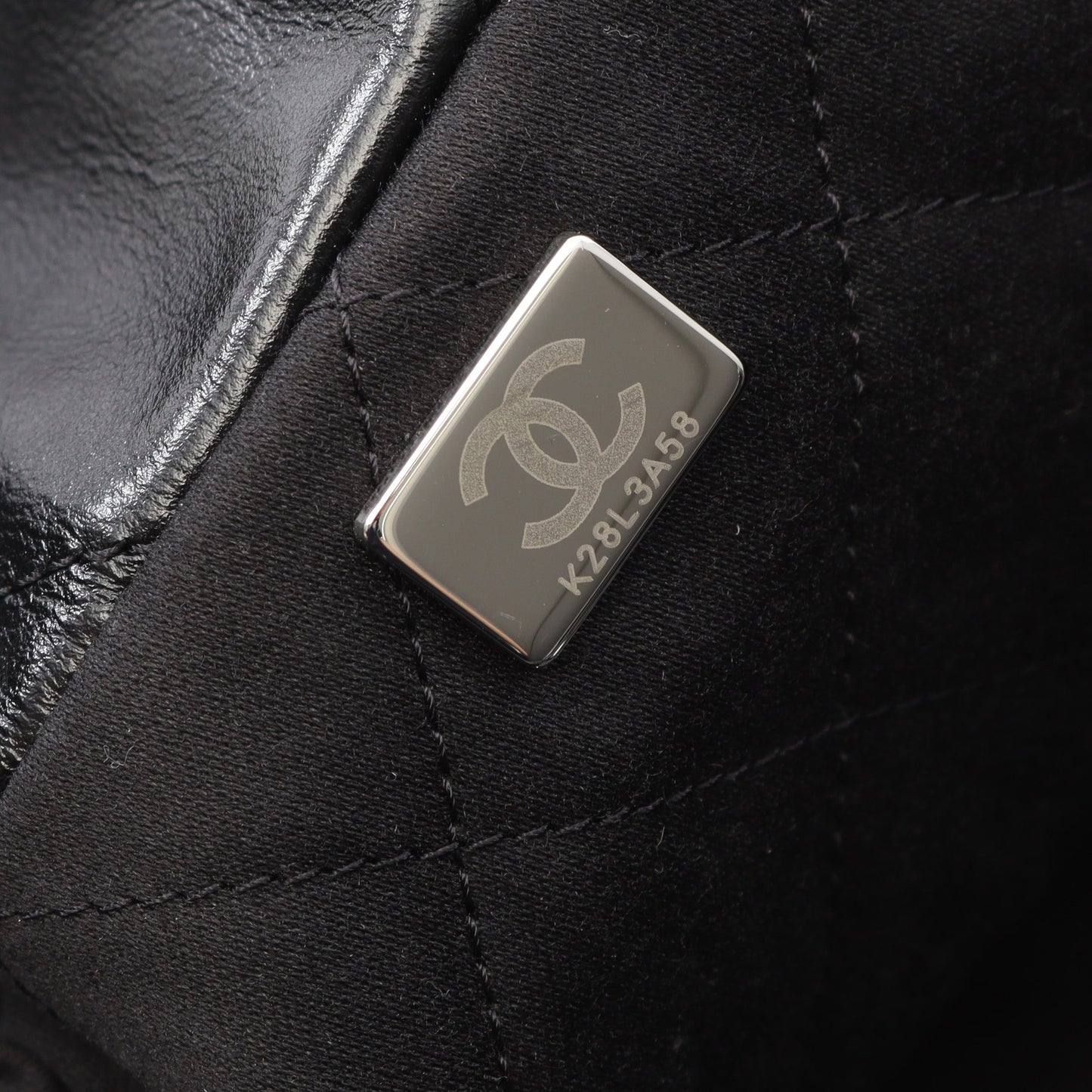マトラッセ シャネル22 スモール チェーンショルダーバッグ レザー ブラック シルバー金具 シャネル バッグ CHANEL