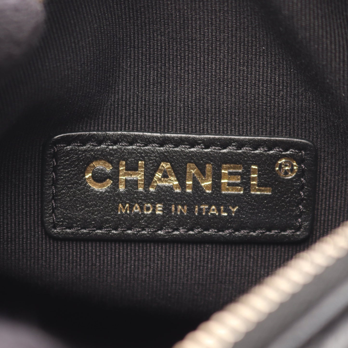 マトラッセ カメラバッグ チェーンショルダーバッグ ラムスキン ブラック ゴールド金具 シャネル バッグ CHANEL