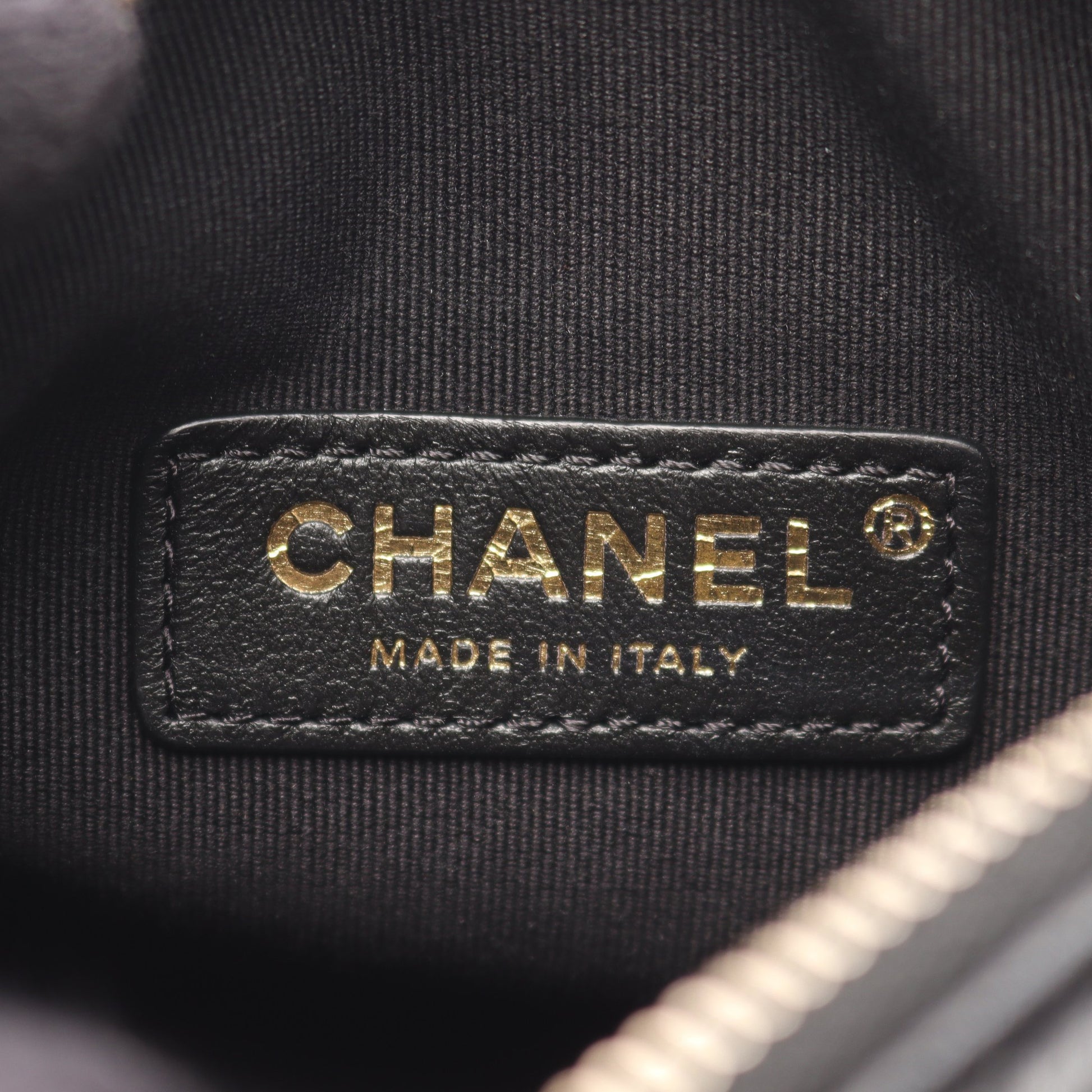 マトラッセ カメラバッグ チェーンショルダーバッグ ラムスキン ブラック ゴールド金具 シャネル バッグ CHANEL