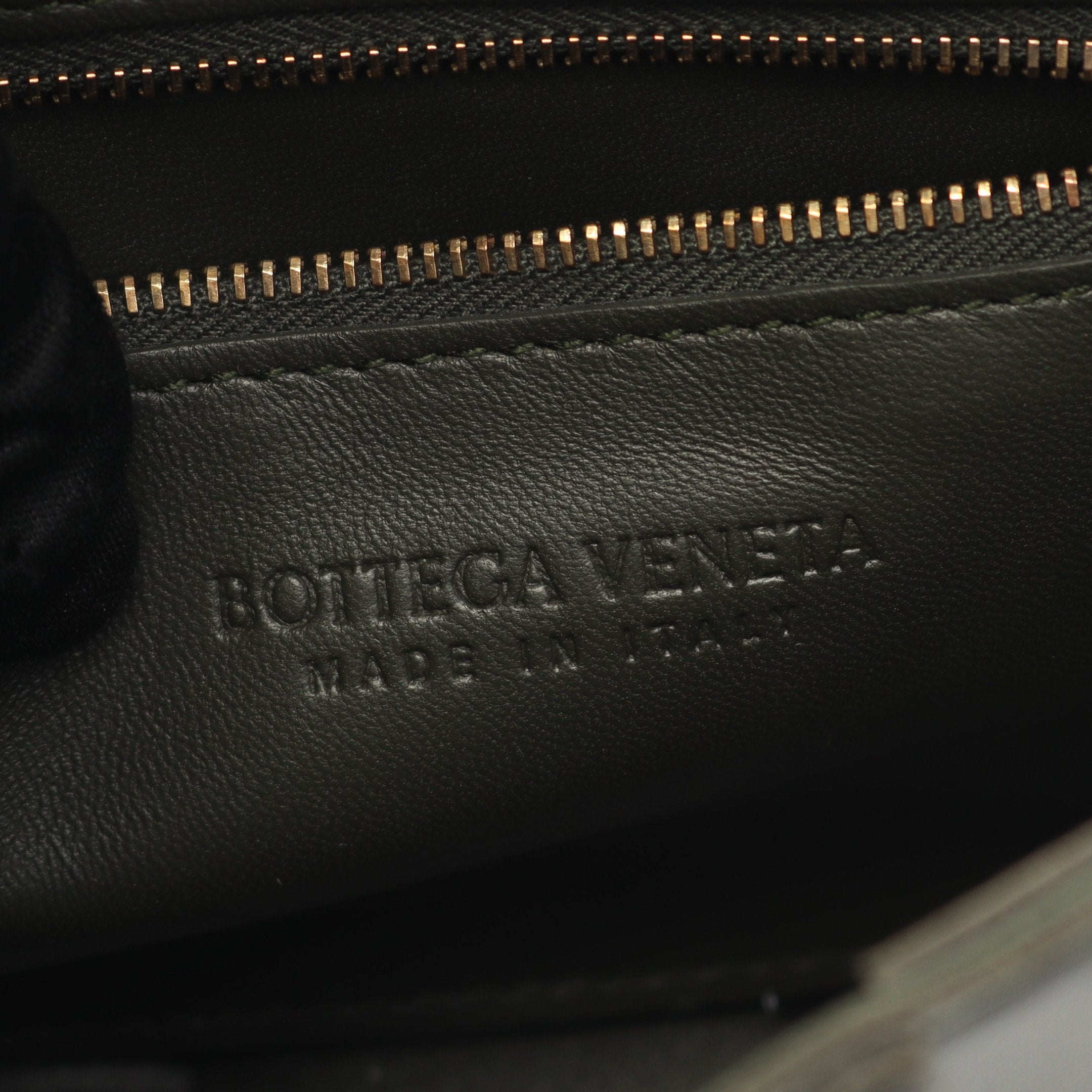 新品未使用 ボッテガヴェネタ マキシイントレチャート ショルダーバッグ ブラック BOTTEGA VENETA ボッテガヴェネタ マキシイントレチャート
