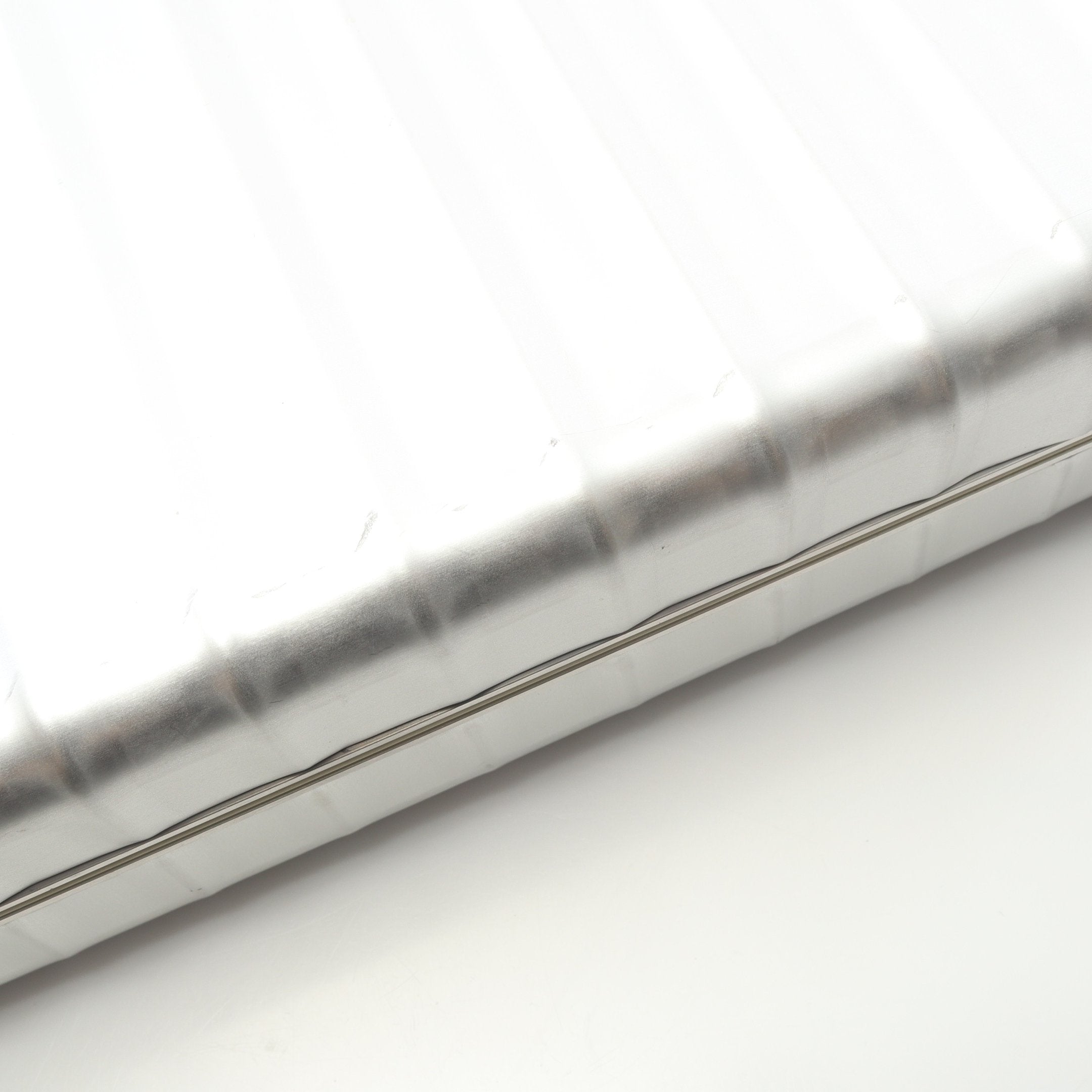 アタッシュケース ブリーフケース アルミ シルバー リモワ – RECLO