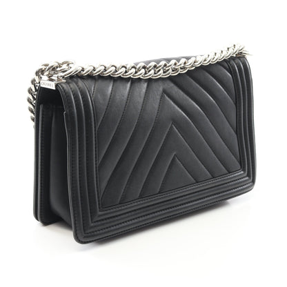 ボーイシャネル シェブロン Vステッチ チェーンショルダーバッグ ラムスキン ブラック シルバー金具 シャネル バッグ CHANEL
