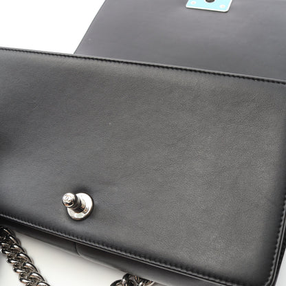 ボーイシャネル シェブロン Vステッチ チェーンショルダーバッグ ラムスキン ブラック シルバー金具 シャネル バッグ CHANEL