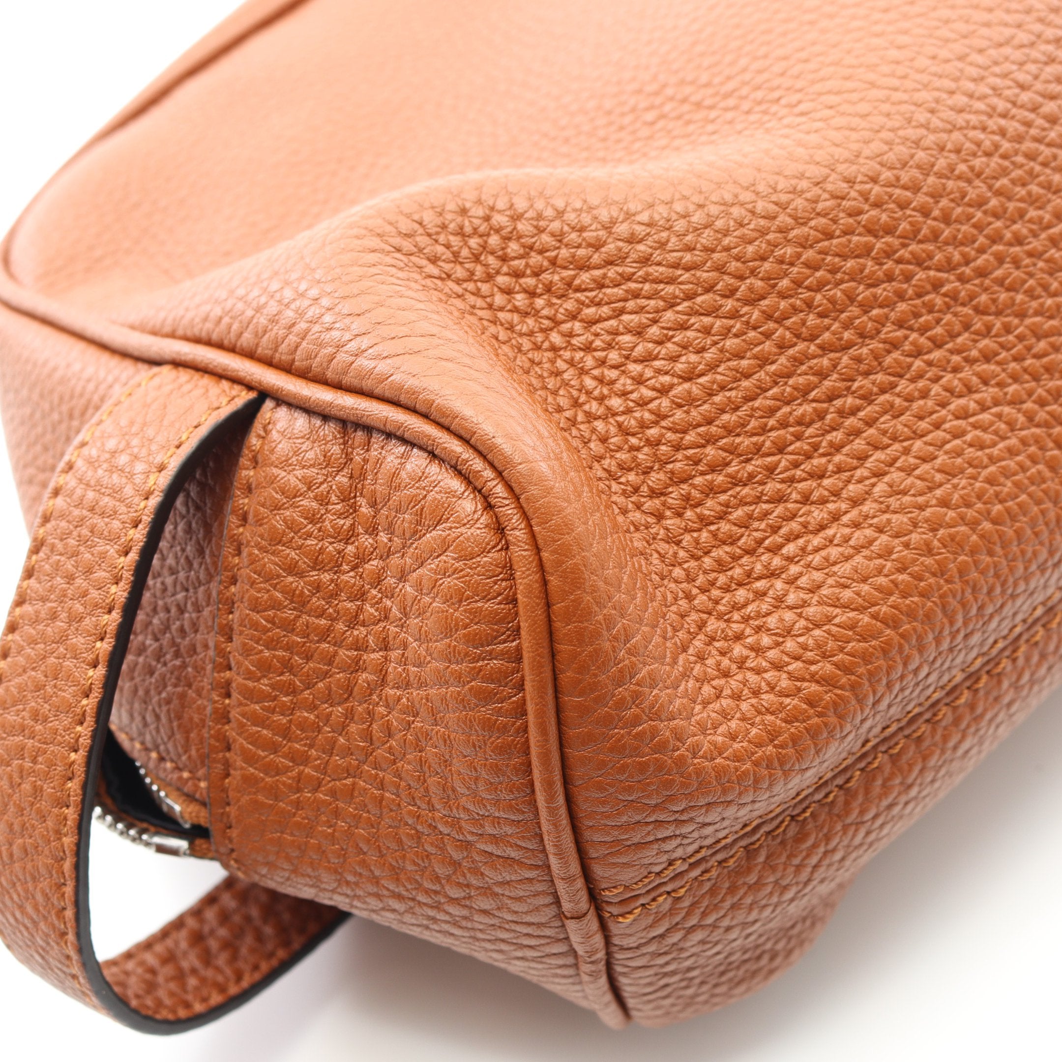 FENDI✨セカンドバッグ　ポーチ　ズッカ　ブラウン　茶　レザー セカンドバッグ レザー ブラウン フェンディ – RECLO