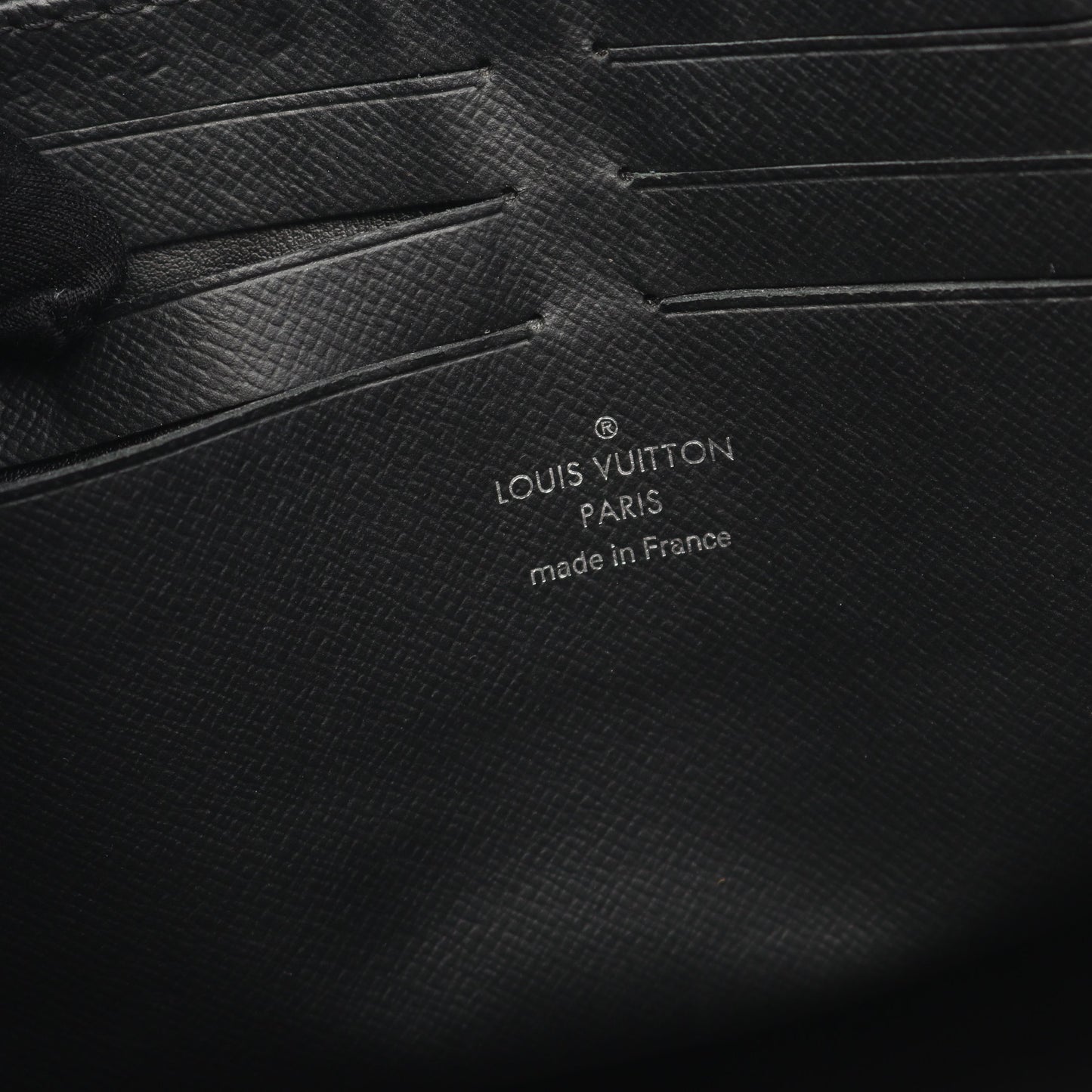 ポシェット ヴォワヤージュ タイガ ノワール クラッチバッグ レザー ブラック ルイヴィトン バッグ LOUIS VUITTON