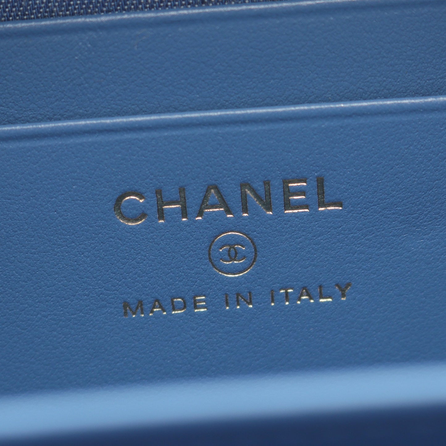 マトラッセ チェーンショルダーバッグ デニム ブルー ゴールド金具 シャネル バッグ CHANEL