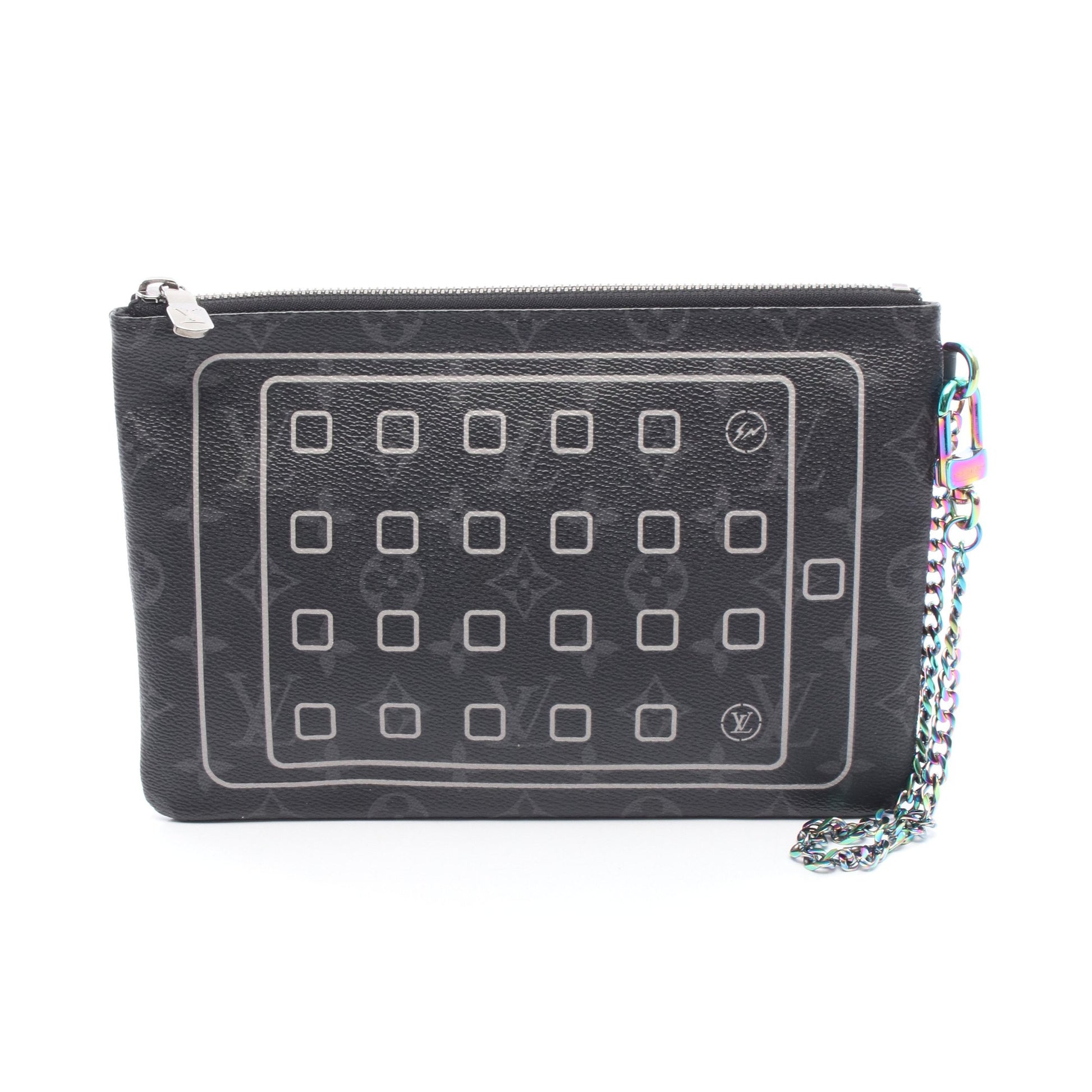 LOUIS VUITTON × fragment design iPadケース モノグラムエクリプス ポーチ PVC ブラック チェーン付き ルイヴィトン 財布・小物 LOUIS VUITTON