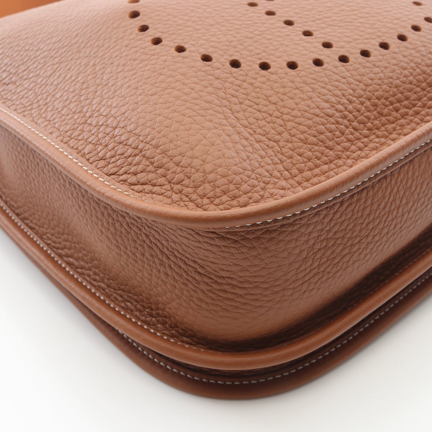 エヴリン 3 トロワ PM ゴールド ショルダーバッグ トリヨンクレマンス ライトブラウン シルバー金具 W刻印 エルメス バッグ HERMES