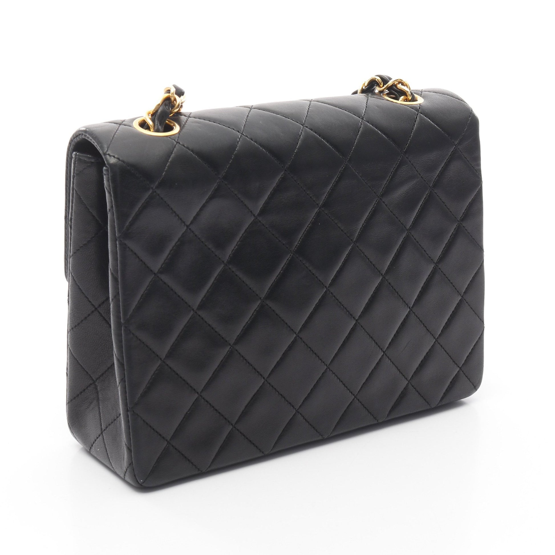 マトラッセ チェーンショルダーバッグ ラムスキン ブラック ゴールド金具 シャネル バッグ CHANEL