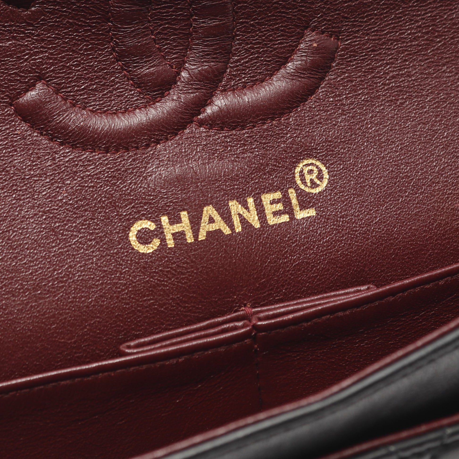 マトラッセ Wフラップ Wチェーンショルダーバッグ ラムスキン ブラック ゴールド金具 シャネル バッグ CHANEL