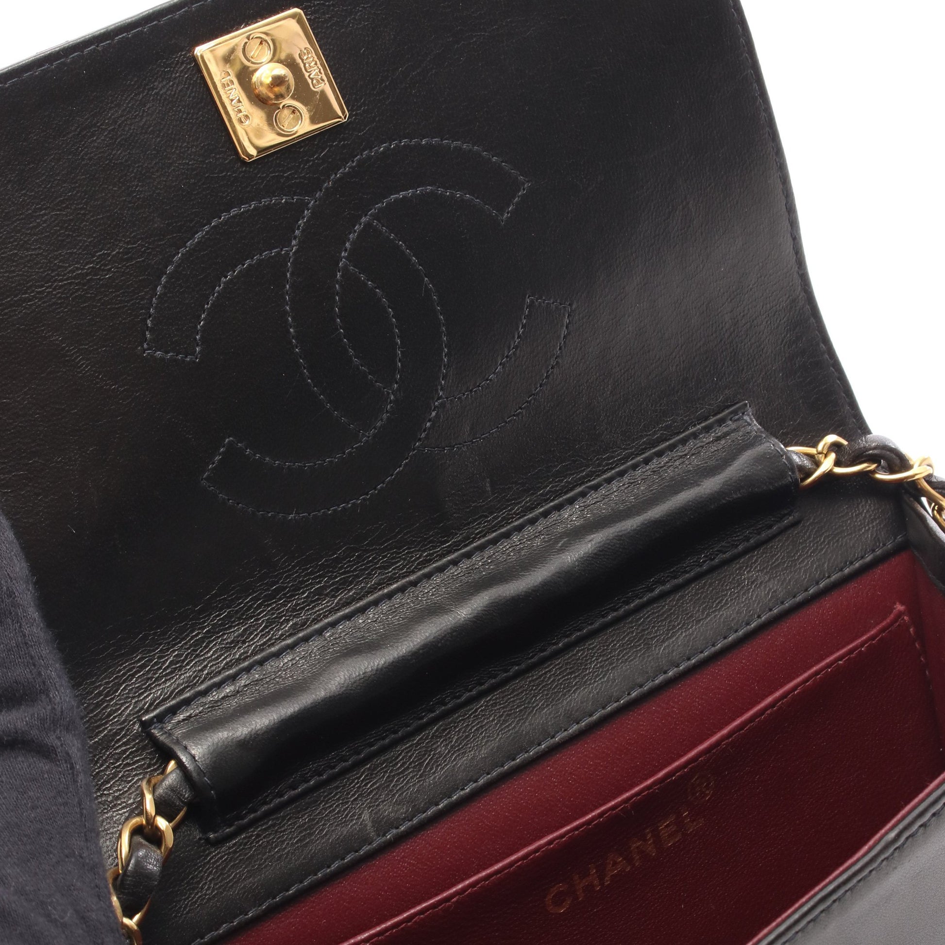 ミニマトラッセ フルフラップ チェーンショルダーバッグ ラムスキン ブラック ゴールド金具 プッシュロック シャネル バッグ CHANEL