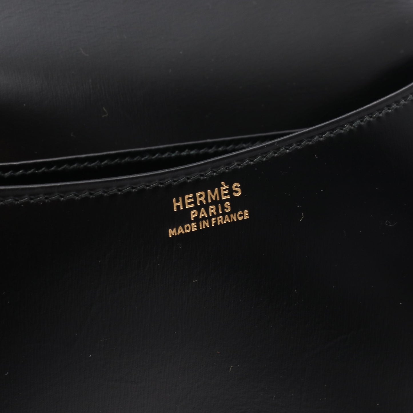 ショルダーバッグ ボックスカーフ ブラック ゴールド金具 ヴィンテージ ○R刻印 エルメス バッグ HERMES