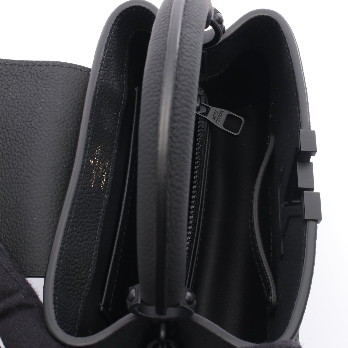 カプシーヌEW MINI ハンドバッグ レザー ブラック 2WAY ルイヴィトン バッグ LOUIS VUITTON