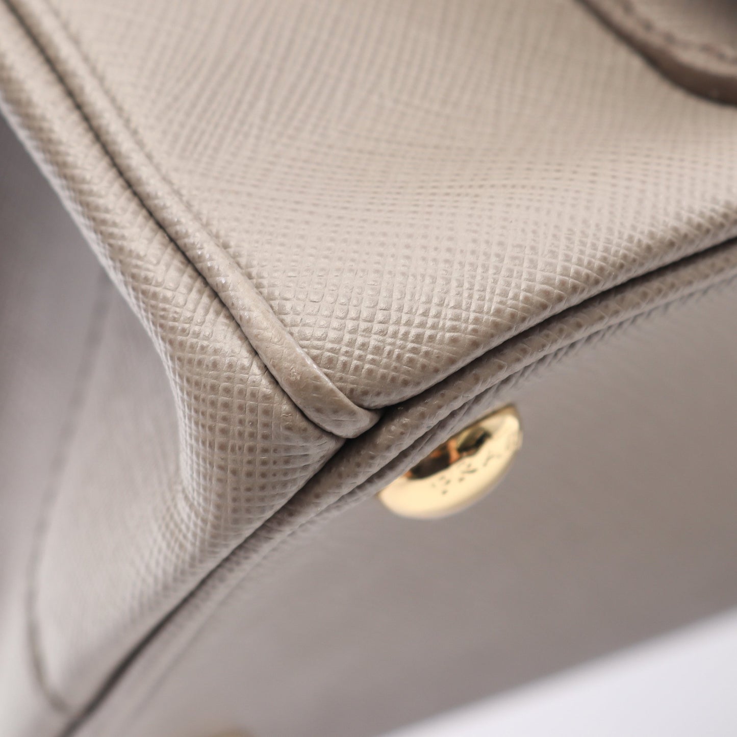 SAFFIANO LUX ハンドバッグ サフィアーノレザー グレー 2WAY プラダ バッグ PRADA