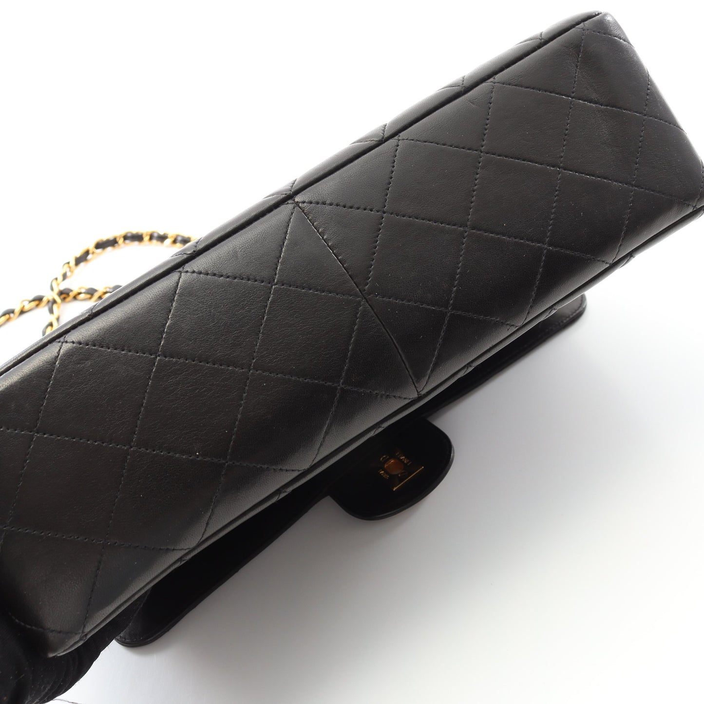 デカマトラッセ 30 シングルフラップ Wチェーンショルダーバッグ ラムスキン ブラック ゴールド金具 シャネル バッグ CHANEL