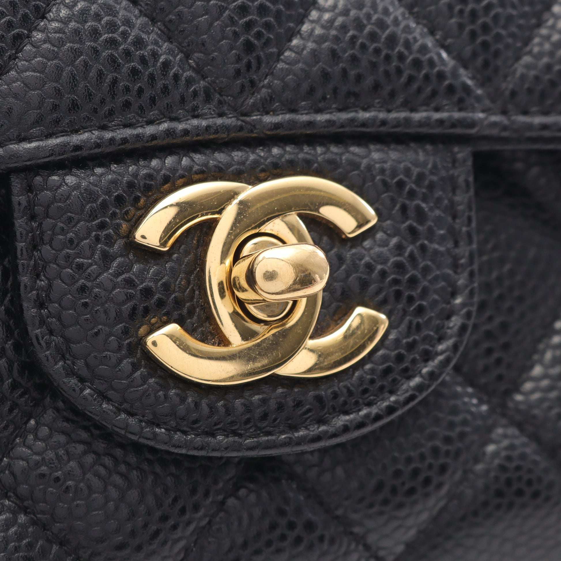 マトラッセ Wフラップ Wチェーンショルダーバッグ キャビアスキン ブラック ゴールド金具 シャネル バッグ CHANEL