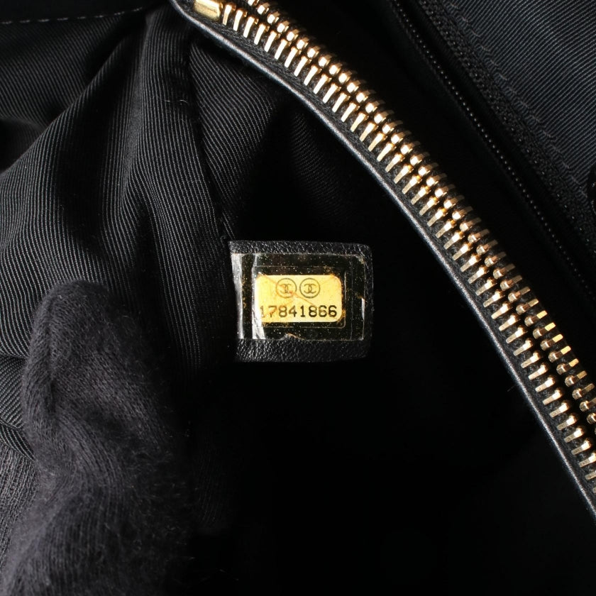 マトラッセ ショルダーバッグ トートバッグ レザー ブラック ゴールド金具 シャネル バッグ CHANEL
