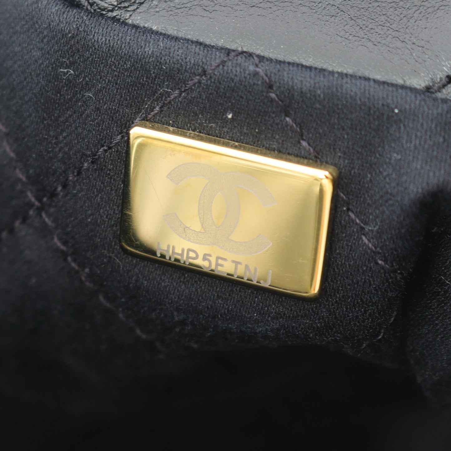 マトラッセ シャネル22 スモール チェーンショルダーバッグ レザー ブラック ゴールド金具 シャネル バッグ CHANEL
