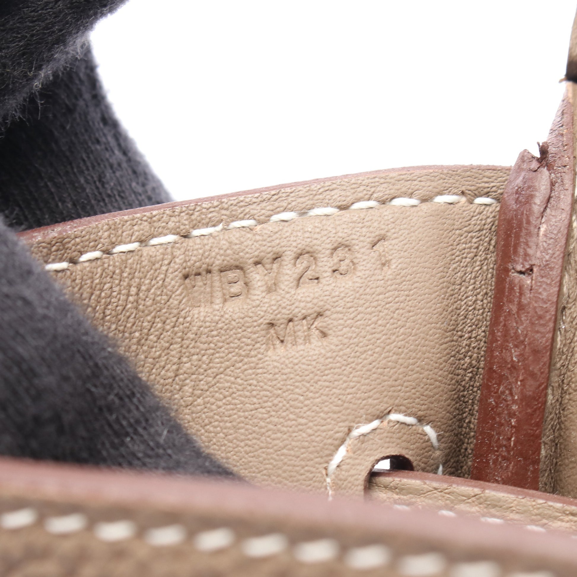 ケリーアッカドPM エトゥープ ボディバッグ トゴ グレーブラウン シルバー金具 W刻印 エルメス バッグ HERMES