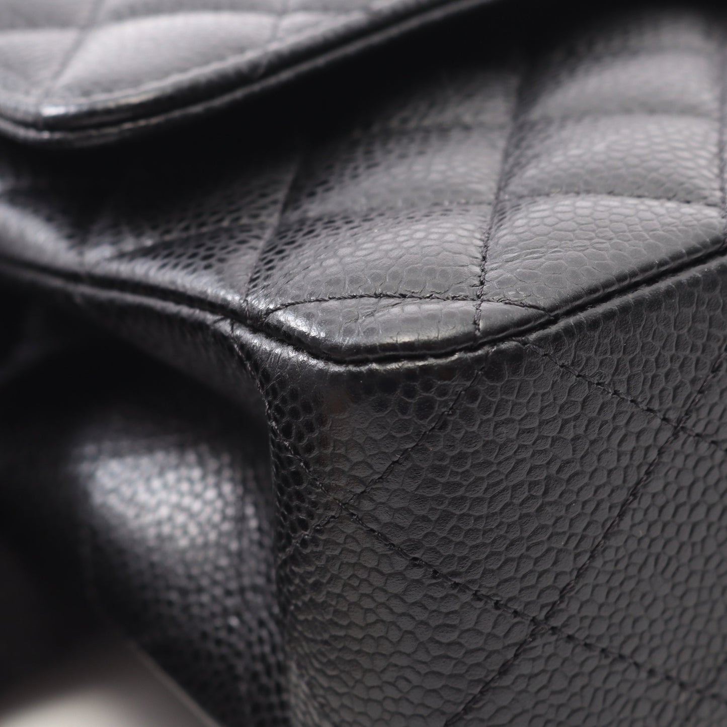 マトラッセ Wフラップ Wチェーンショルダーバッグ キャビアスキン ブラック シルバー金具 シャネル バッグ CHANEL