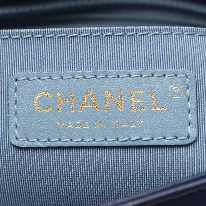 CHANEL19 マトラッセ チェーンショルダーバッグ ラムスキン ブルー ライトブルー ゴールド金具 シャネル バッグ CHANEL