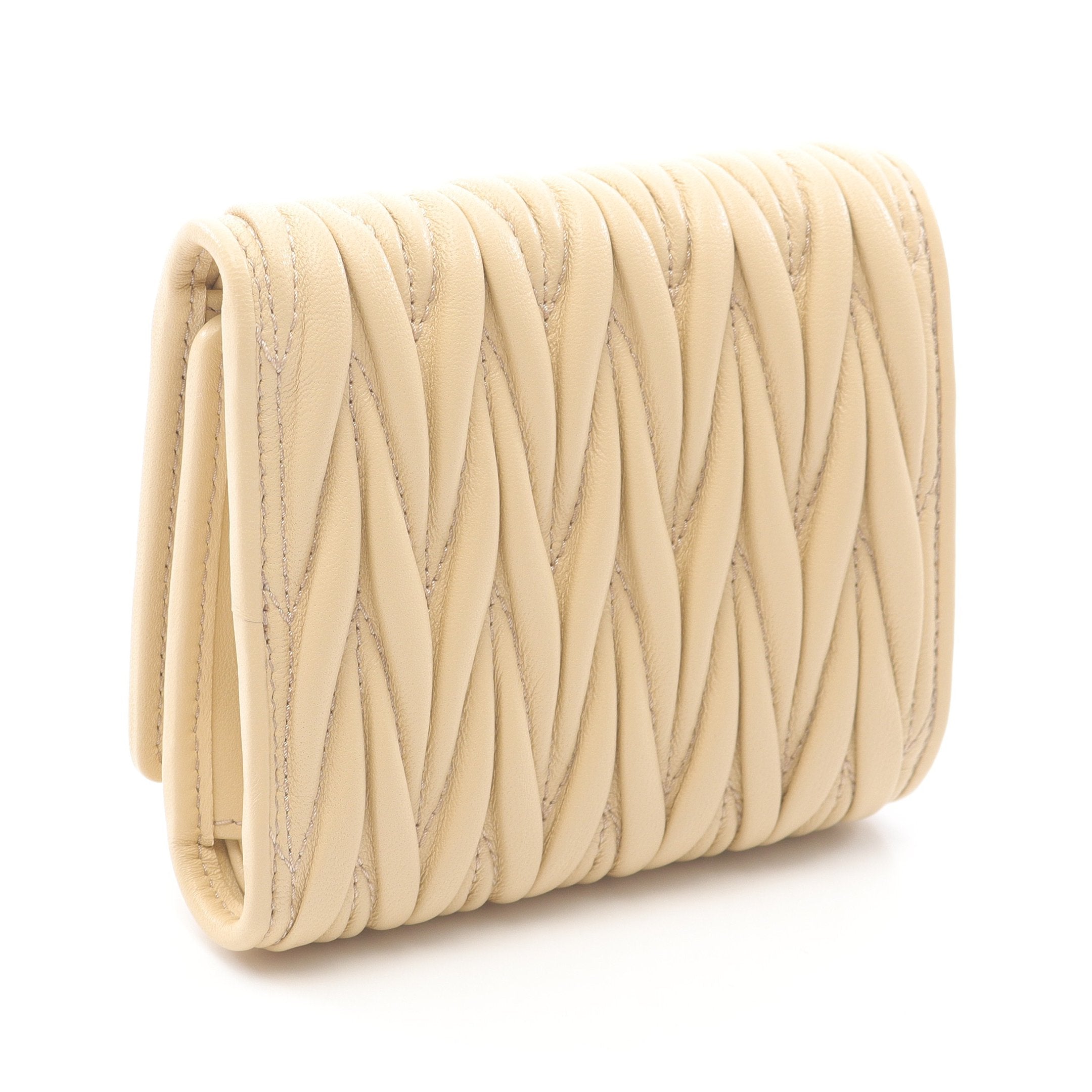 MATELASSE'MIU マテラッセ 三つ折り財布 レザー ライトベージュ