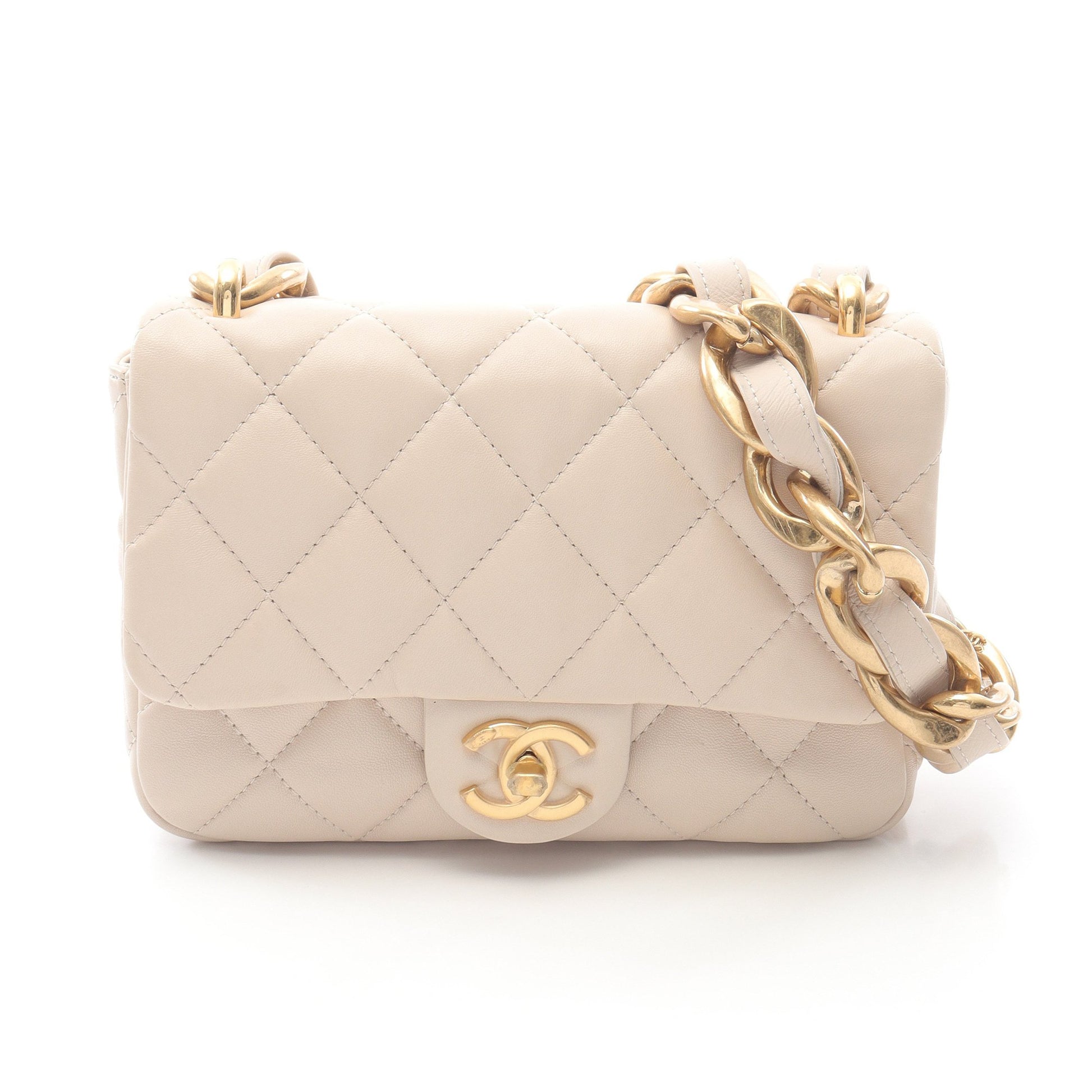 マトラッセ スモール フラップバッグ チェーンショルダーバッグ ラムスキン ライトベージュ ゴールド金具 シャネル バッグ CHANEL