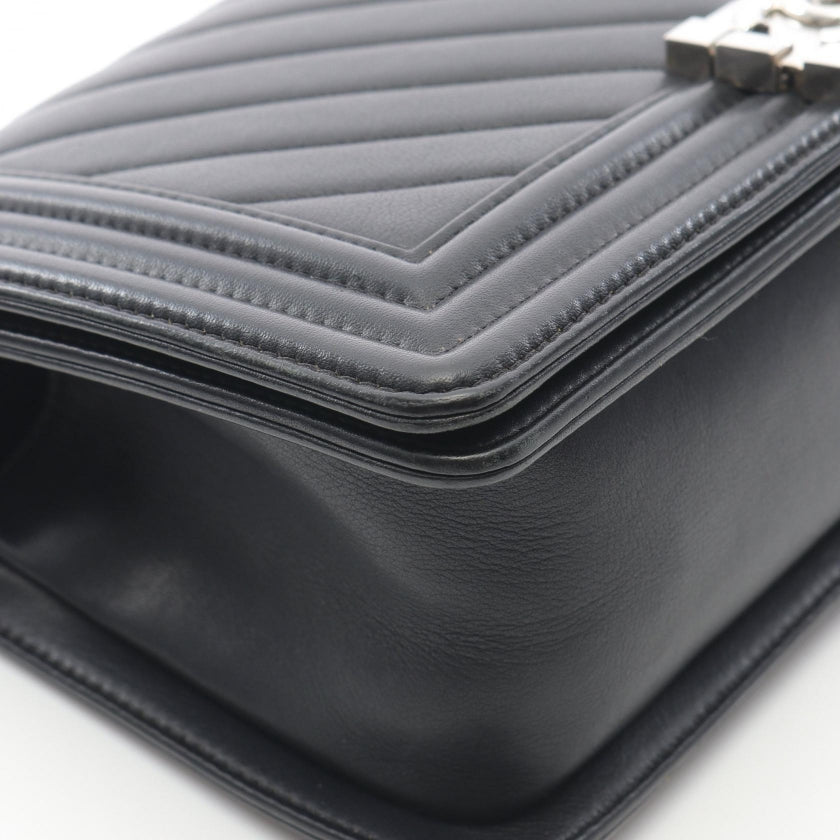 ボーイシャネル シェブロン Vステッチ チェーンショルダーバッグ レザー ブラック シルバー金具 シャネル バッグ CHANEL