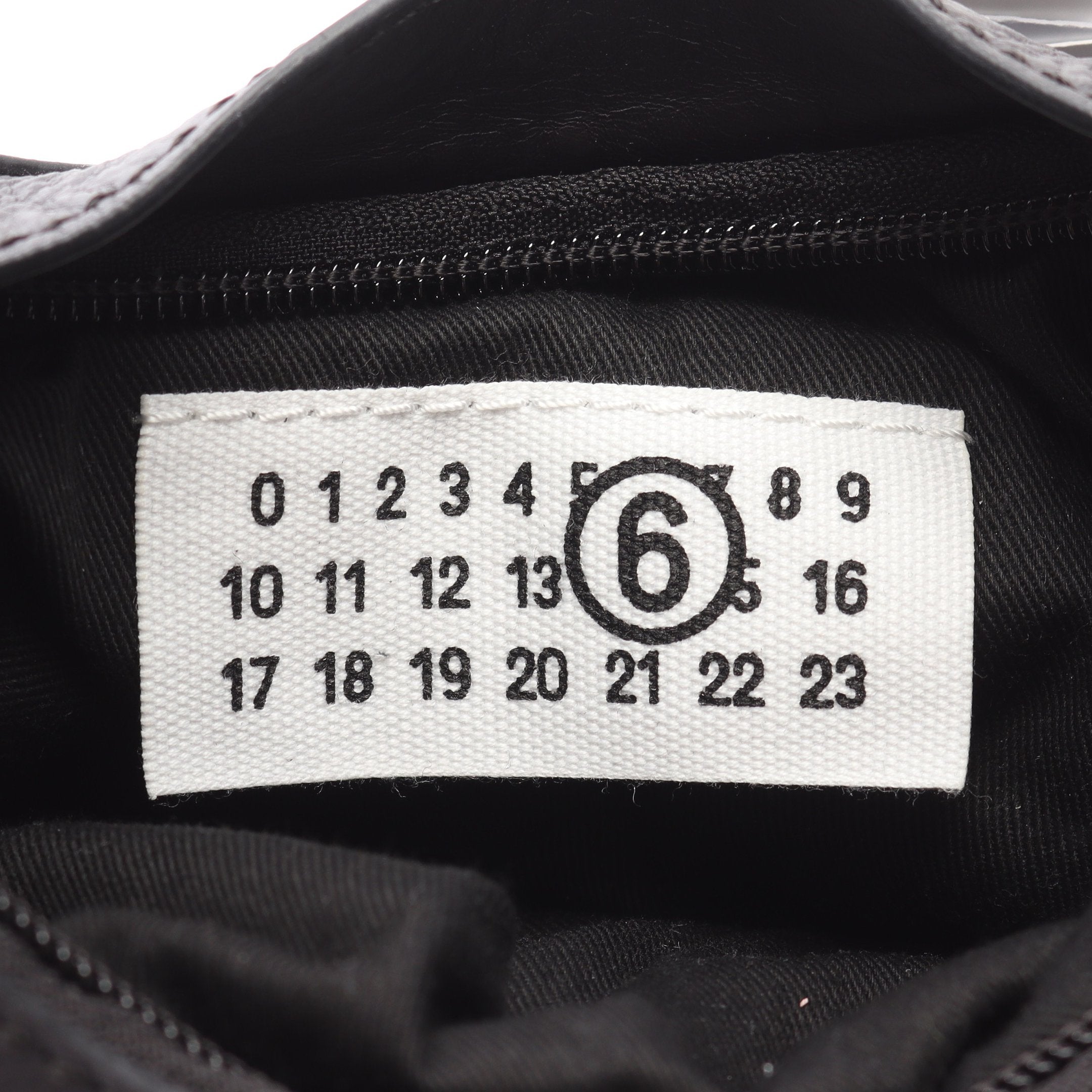 トラベル ピロー バッグ ハンドバッグ レザー ブラック エムエム