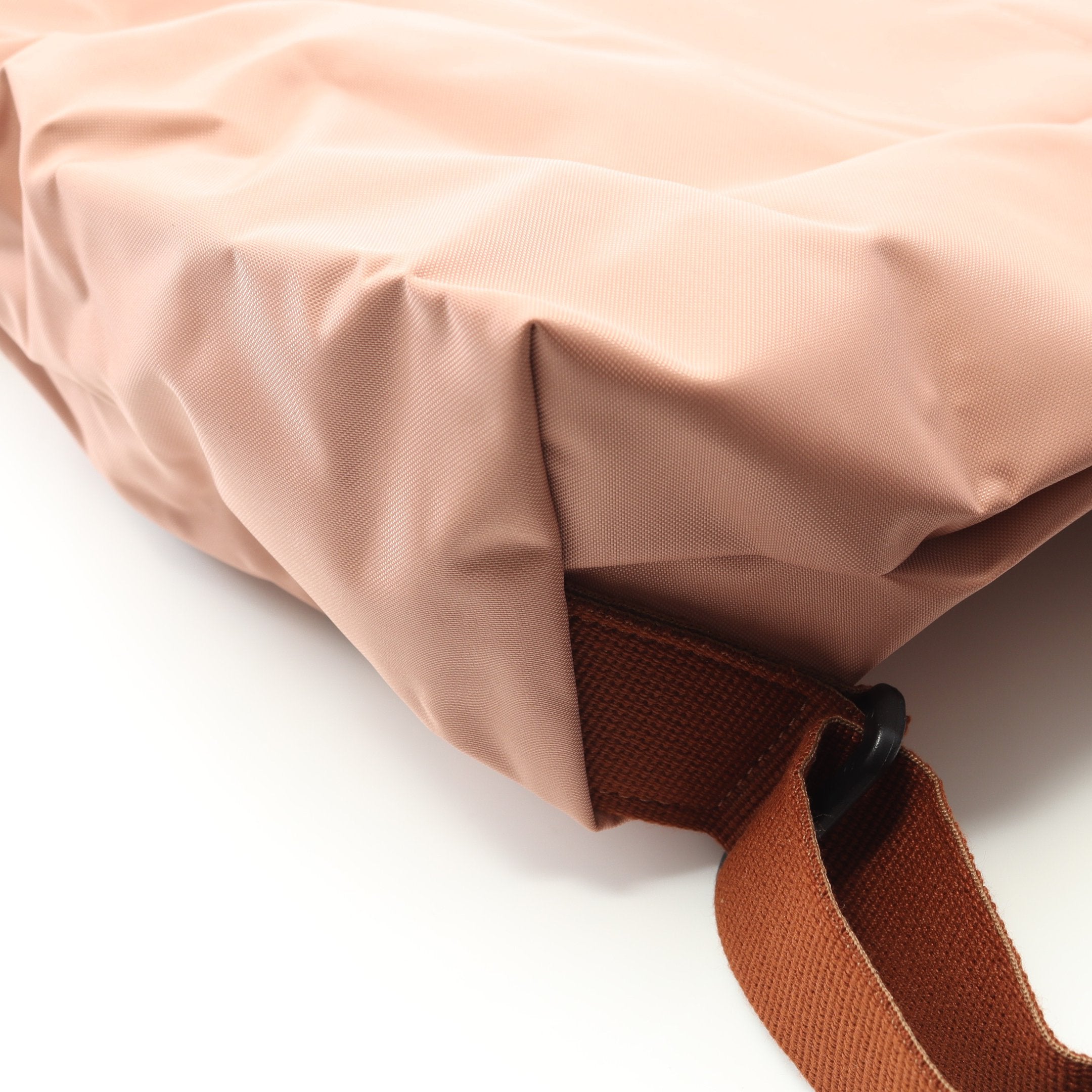 未使用品✨LONGCHAMP ロンシャン　ルフローネ　リュック　ベージュ LONGCHAMP 並行輸入 ロンシャン リュックサック ル プリアージュ