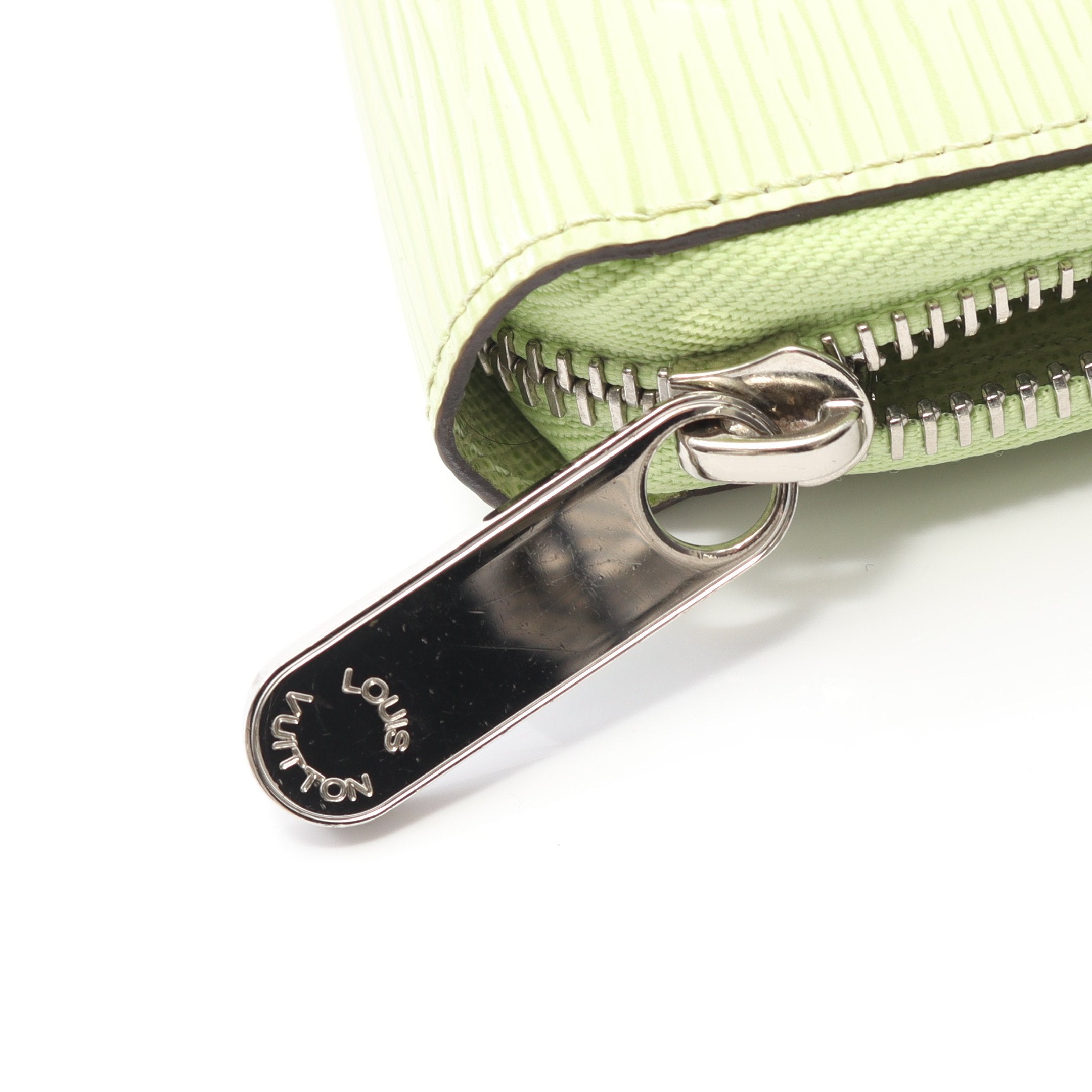 LOUIS VUITTON エピ・ジッピーウォレット　日本限定　ヴェールノト ジッピーウォレット エピ ヴェールノト ラウンドファスナー長財布