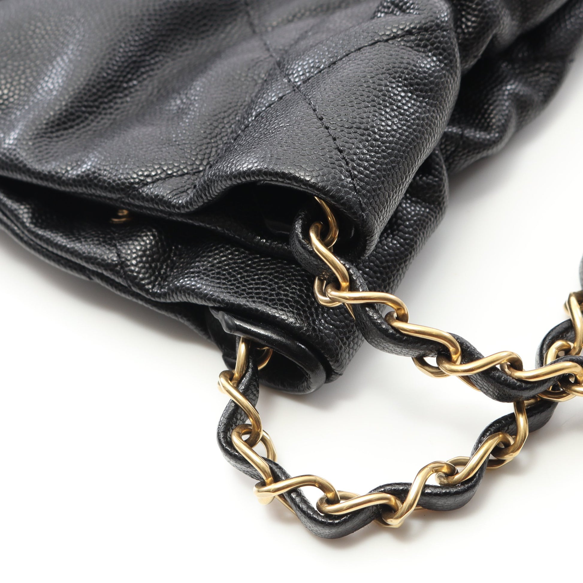マトラッセ シャネル22 スモール チェーンショルダーバッグ キャビアスキン ブラック ゴールド金具 シャネル バッグ CHANEL