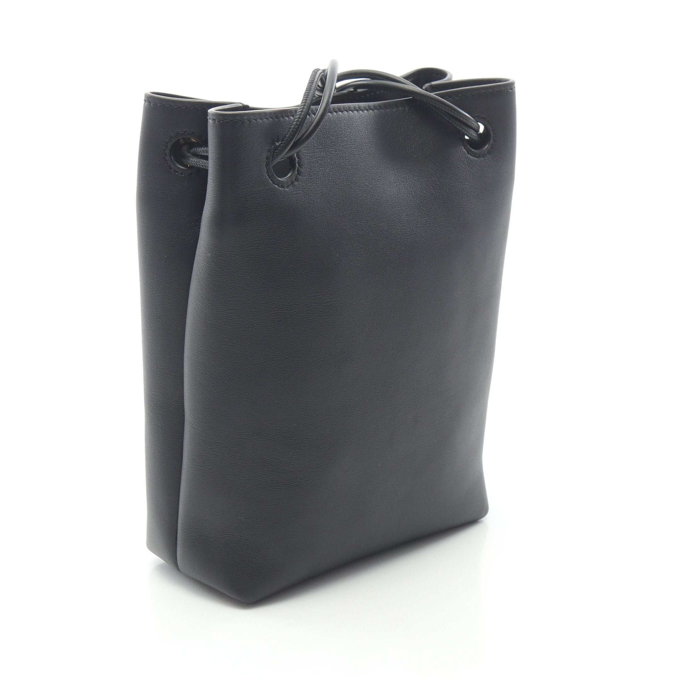 LOEWE ロエベ ペブル ポーチ クラッチ ショルダーバッグ 新品未使用正規品 楽天市場】ロエベ ショルダーバッグ レディース ぺブル ポーチ