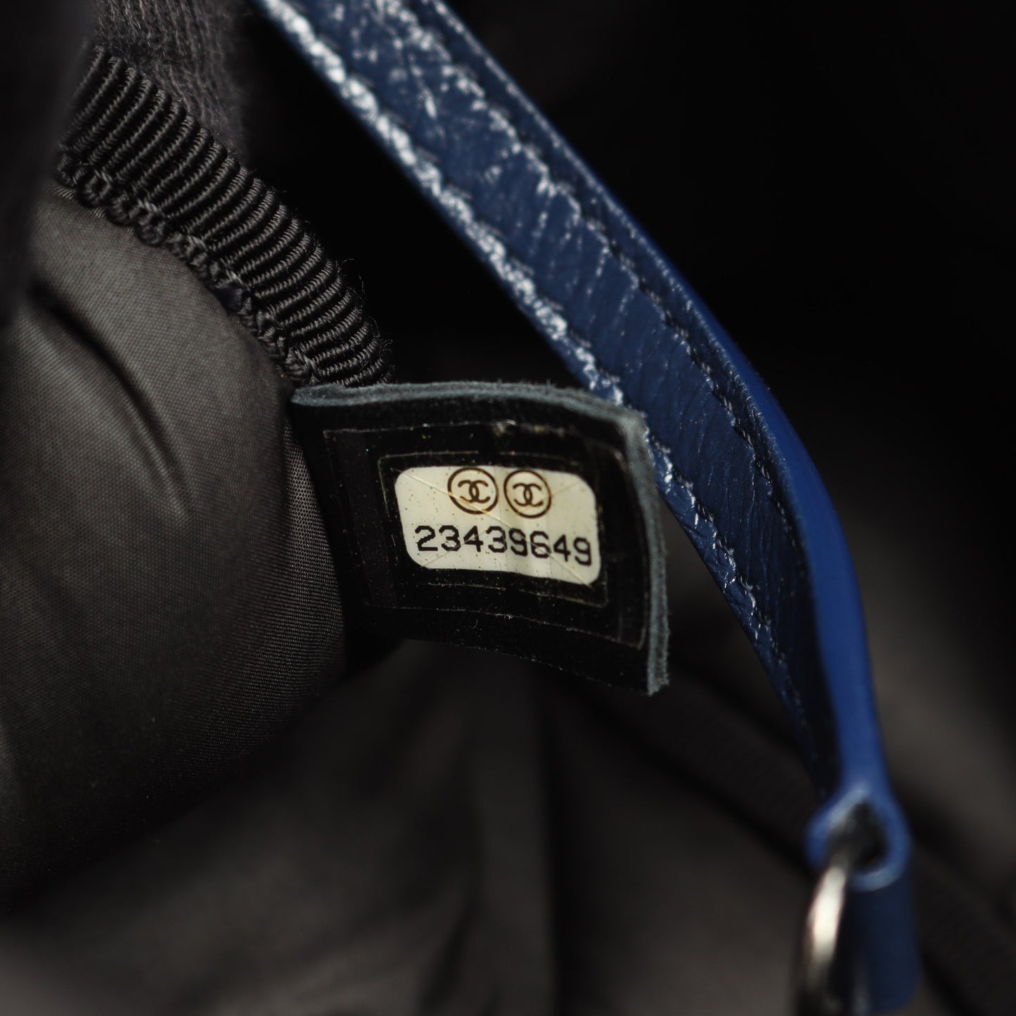 バブルキルト Wチェーンショルダーバッグ ラムスキン ダークブルー シルバー金具 シャネル バッグ CHANEL