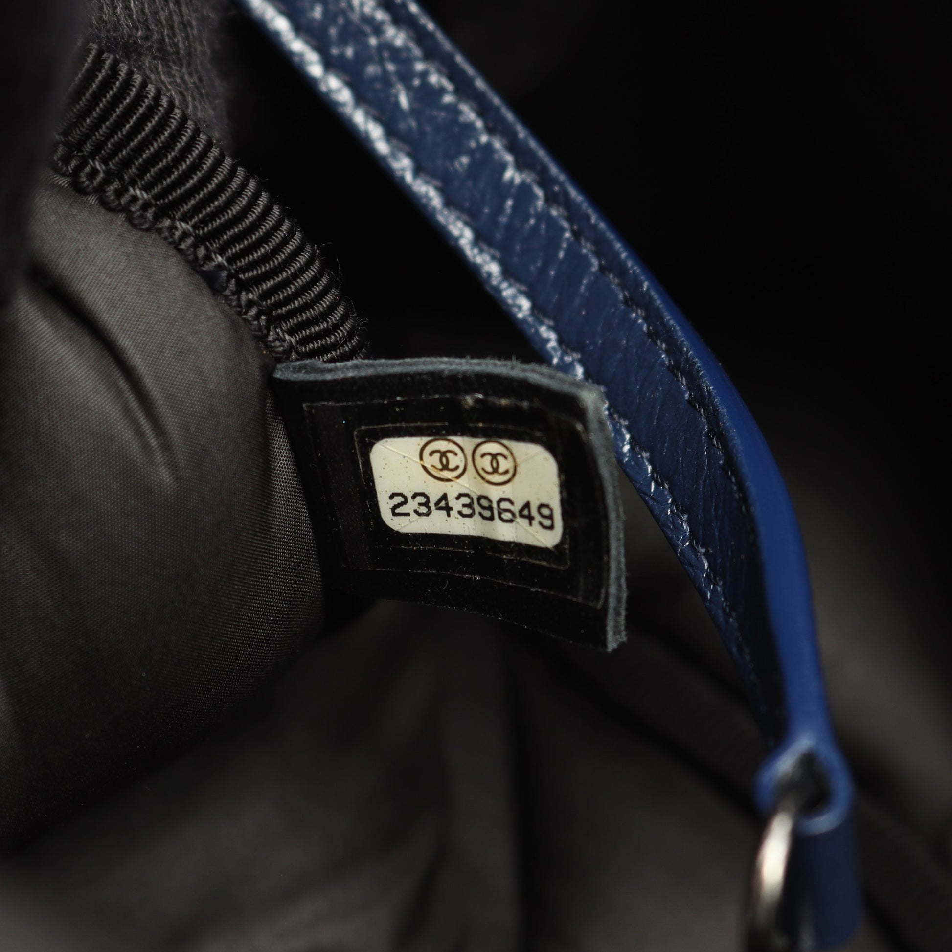 バブルキルト Wチェーンショルダーバッグ ラムスキン ダークブルー シルバー金具 シャネル バッグ CHANEL