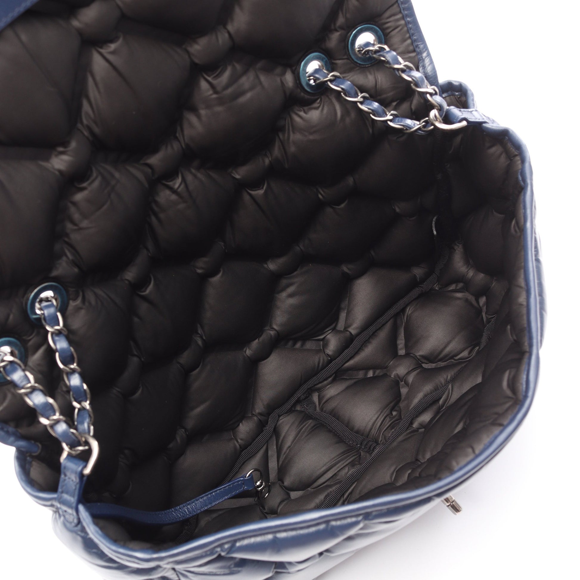 バブルキルト Wチェーンショルダーバッグ ラムスキン ダークブルー シルバー金具 シャネル バッグ CHANEL