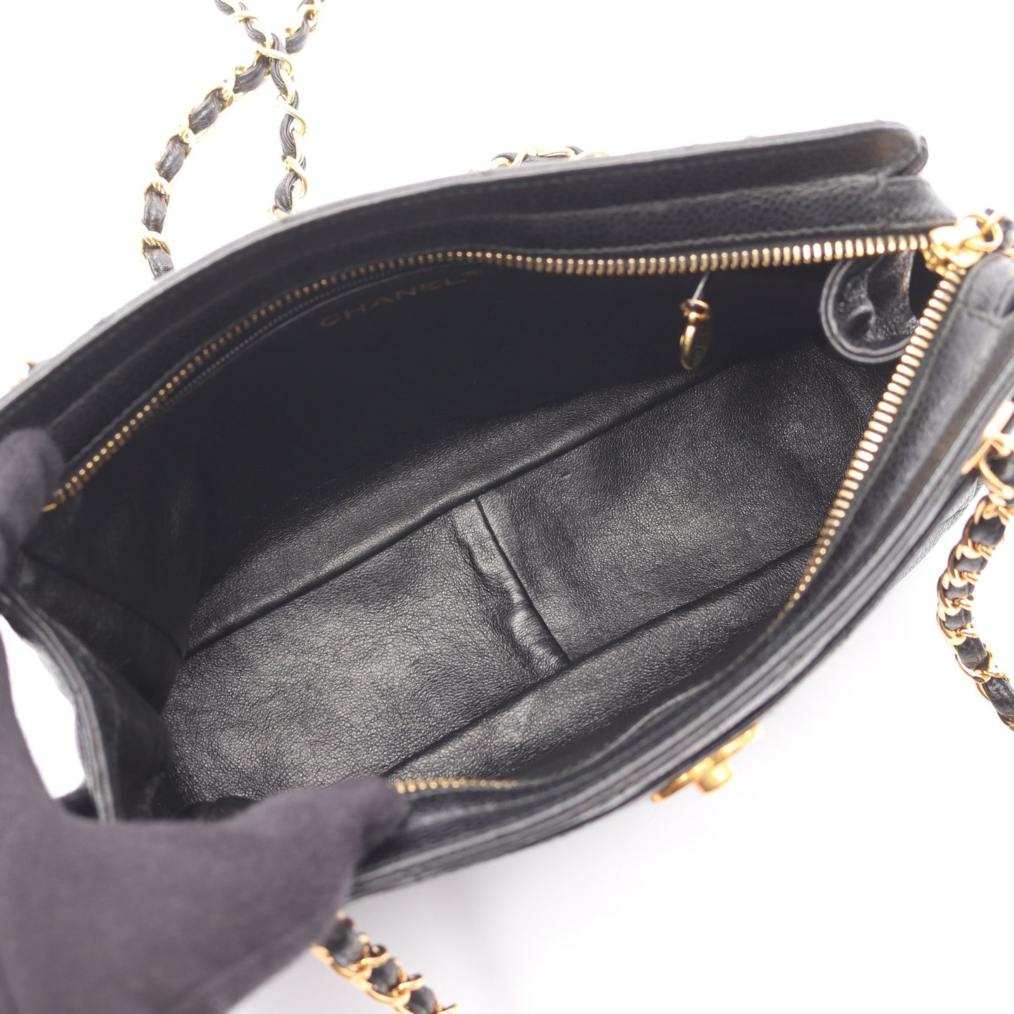 マトラッセ チェーンショルダーバッグ キャビアスキン ブラック ゴールド金具 シャネル バッグ CHANEL