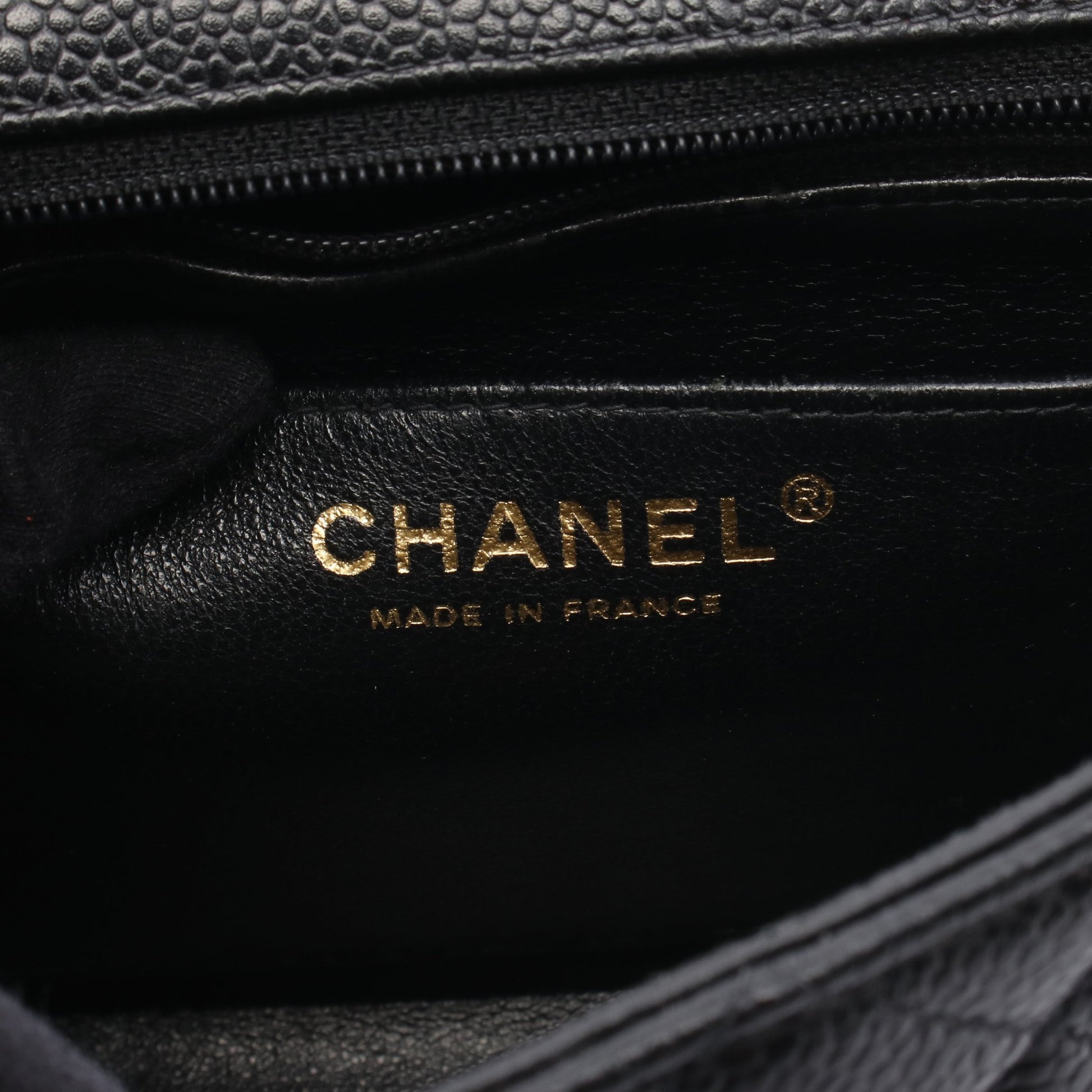 ミニマトラッセ チェーンショルダーバッグ キャビアスキン ブラック ゴールド金具 シャネル バッグ CHANEL