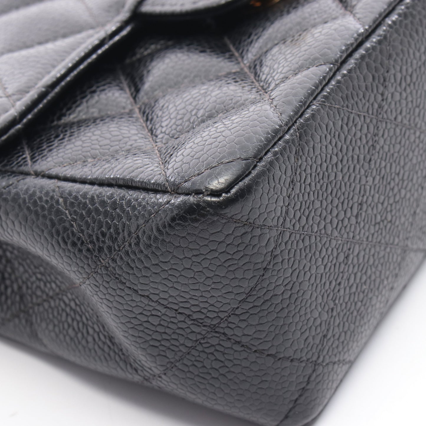 ミニマトラッセ チェーンショルダーバッグ キャビアスキン ブラック ゴールド金具 シャネル バッグ CHANEL