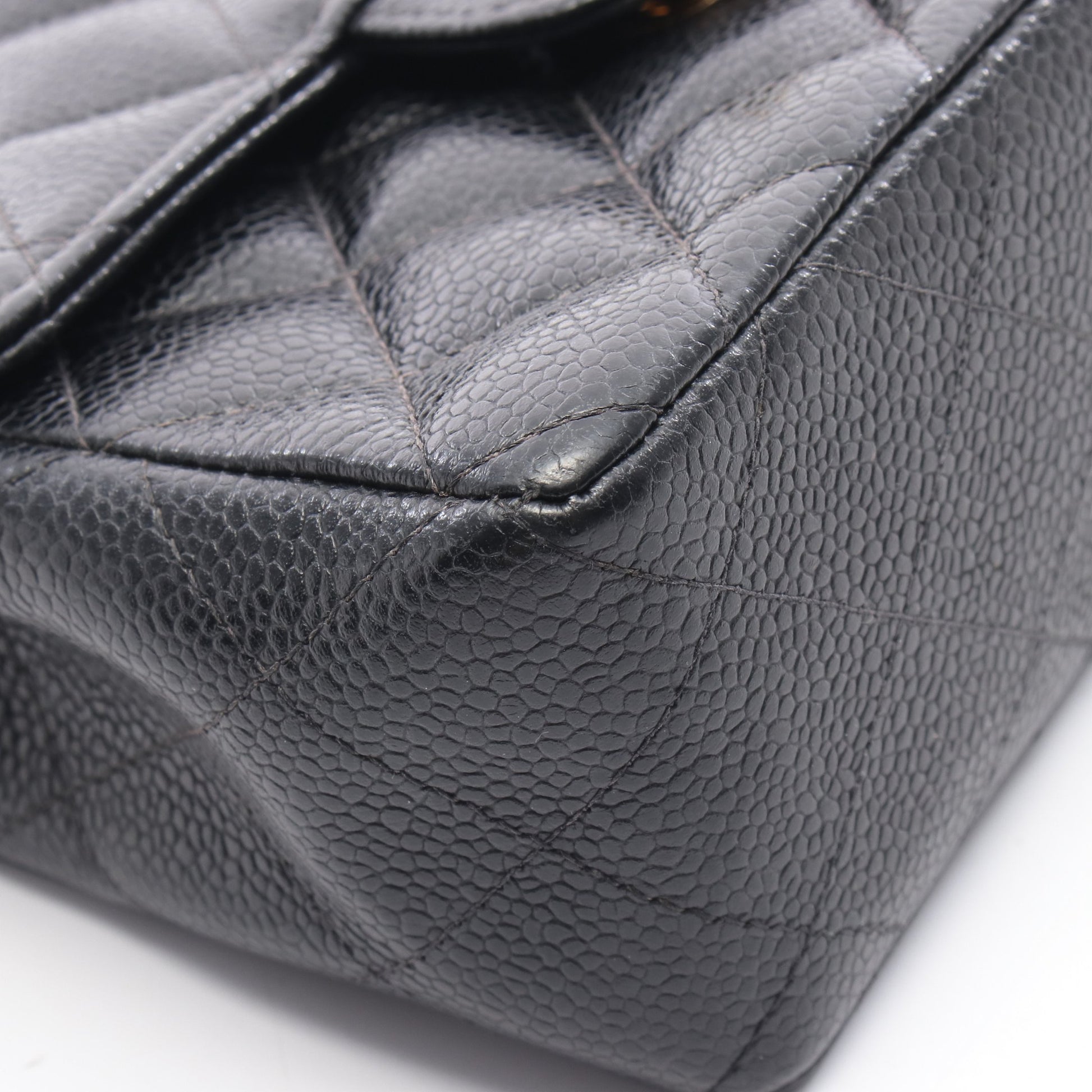 ミニマトラッセ チェーンショルダーバッグ キャビアスキン ブラック ゴールド金具 シャネル バッグ CHANEL