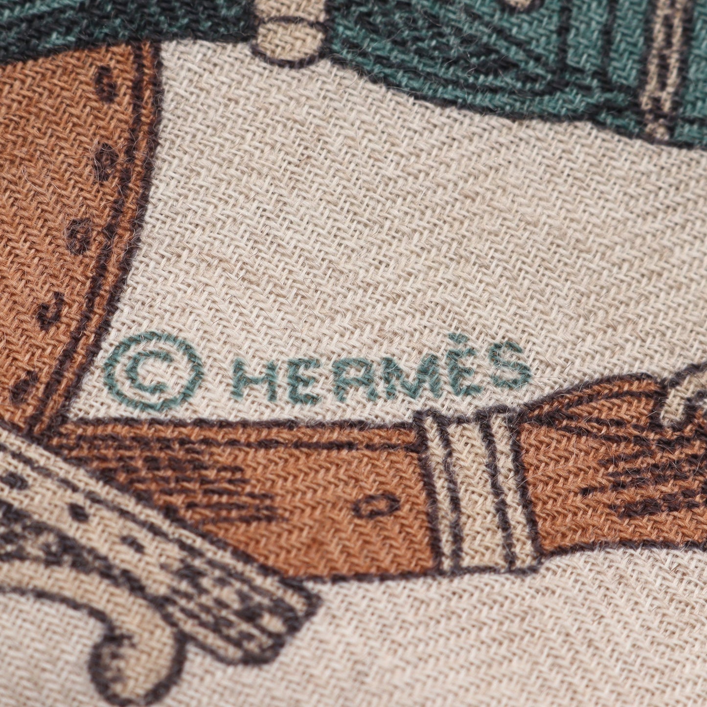 カレジェアン カレ140 LES CHEVAUX DECHAINES スカーフ カシミヤ シルク グレーベージュ オレンジ マルチカラー エルメス 財布・小物 HERMES